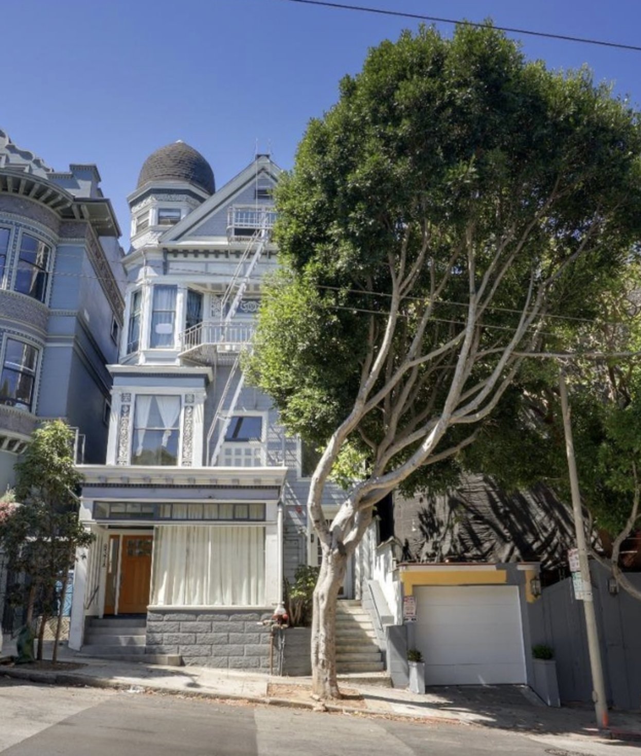 Historic San Francisco architecture at 837 Fillmore Street